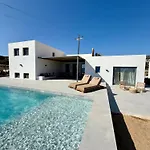 Villa Faragas Hill Oasis
