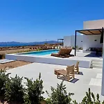 Faragas Hill Oasis Willa