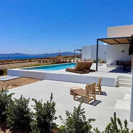 Faragas Hill Oasis Villa