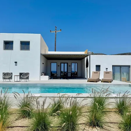 Faragas Hill Oasis Villa *