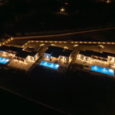 Willa Faragas Hill Oasis
