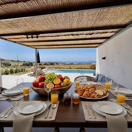 Villa Faragas Hill Oasis