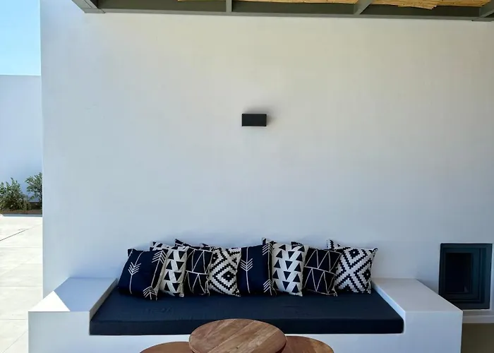 Faragas Hill Oasis Villa Angairia