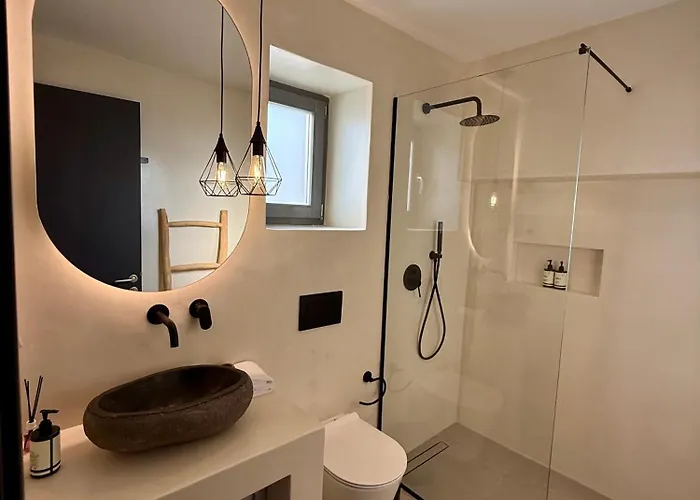 Faragas Hill Oasis Villa Angairia