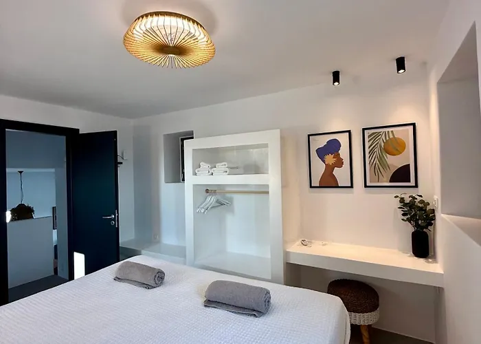 Faragas Hill Oasis Villa Angairia