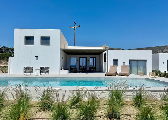 Faragas Hill Oasis Villa *