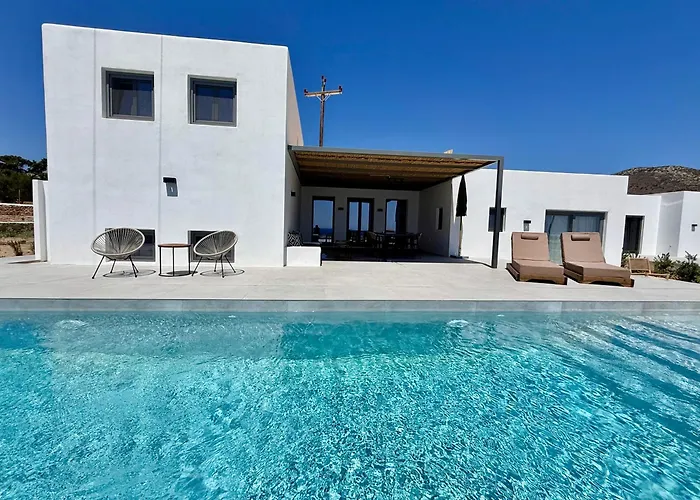 Faragas Hill Oasis Villa *